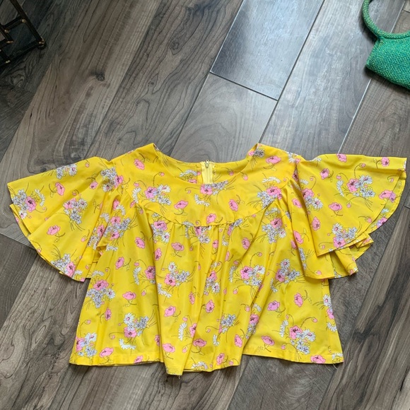 Vintage Tops - VTG 1970 vintage yellow flutter top SZS deadstock